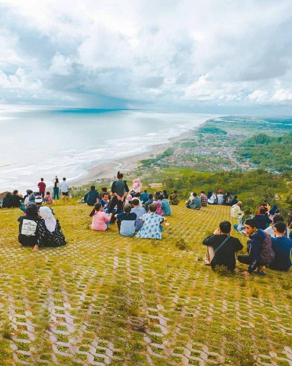 Bukit Paralayang, Yogyakarta (instagram.com/malwivisual)