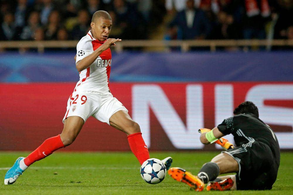 (Buffon vs AS Monaco) dreamteamfc.com