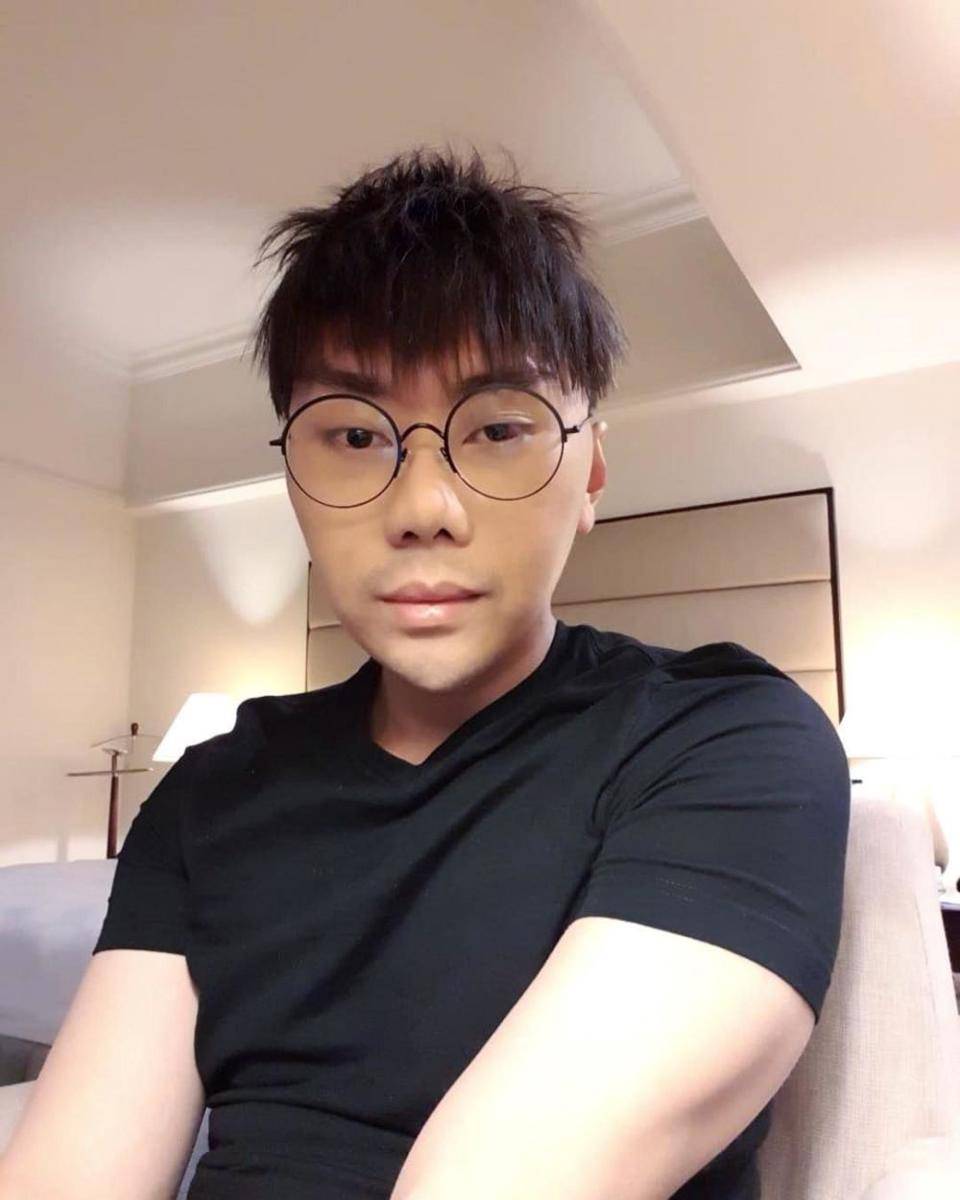 Roy Kiyoshi rayakan Hari Raya Waisak (instagram.com/roykiyoshi)