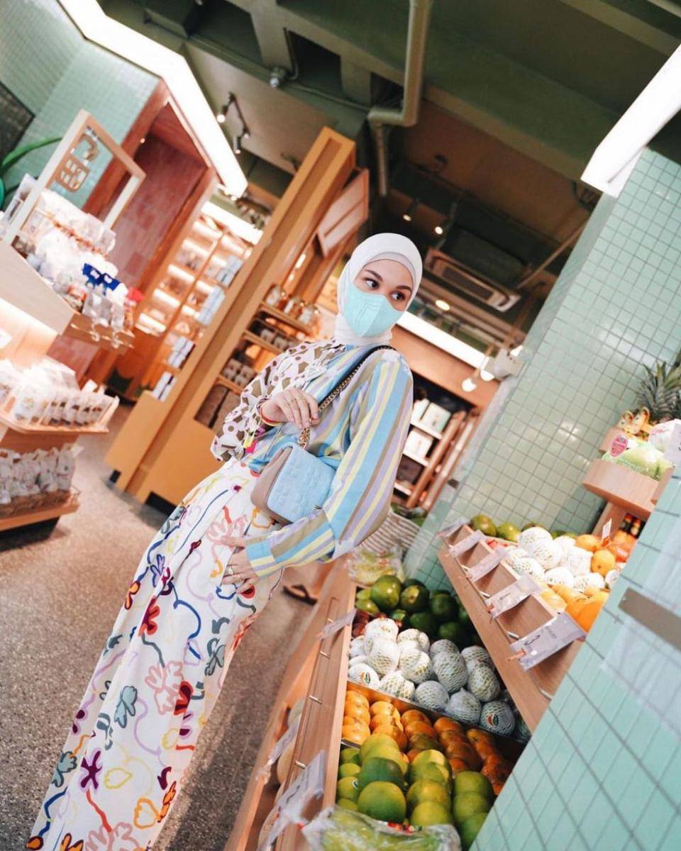 Tantri Namirah saat belanja. (instagram.com/tantrinamirah)
