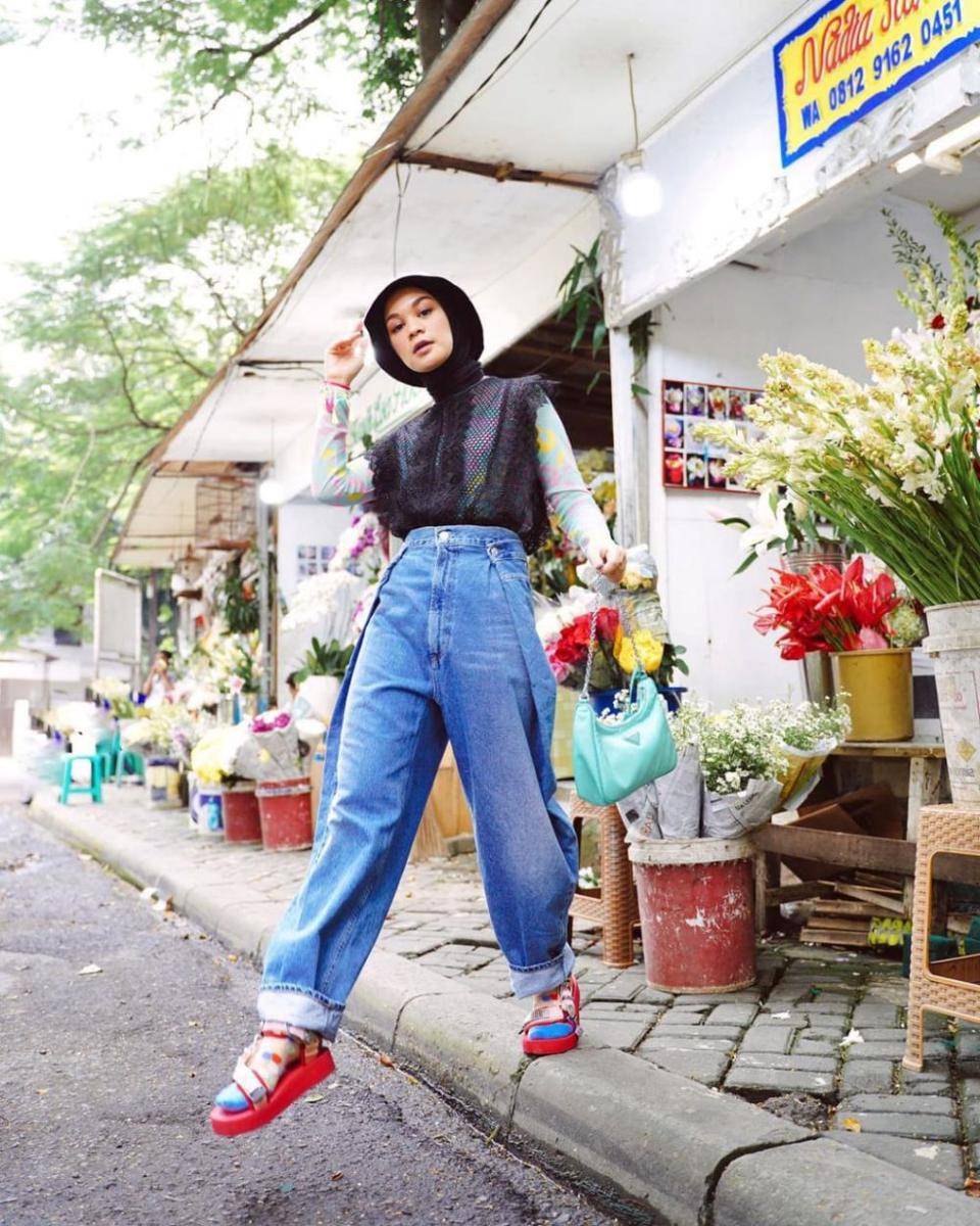 Tantri Namirah saat belanja. (instagram.com/tantrinamirah)