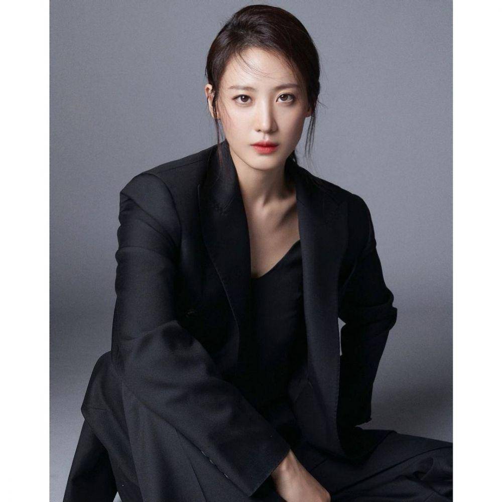Claudia Kim (instagram.com/yg_stage)