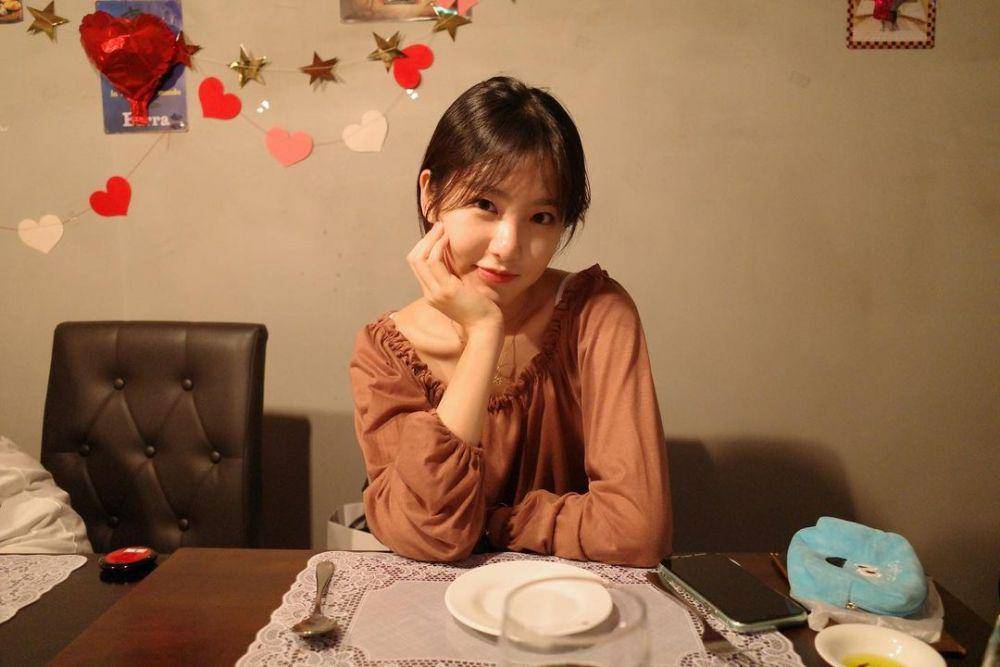Shin Ye Eun (instagram.com/__shinyeeun)