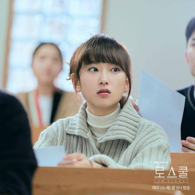 Adu gaya Kang Sol A dan Kang Sol B (instagram.com/jtbcdrama)