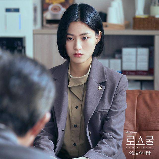 Adu gaya Kang Sol A dan Kang Sol B (instagram.com/jtbcdrama)