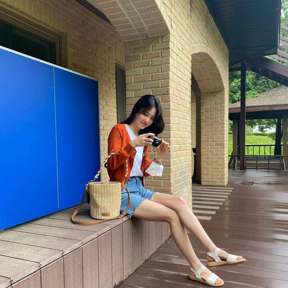 Shin Ye Eun (instagram.com/__shinyeeun)