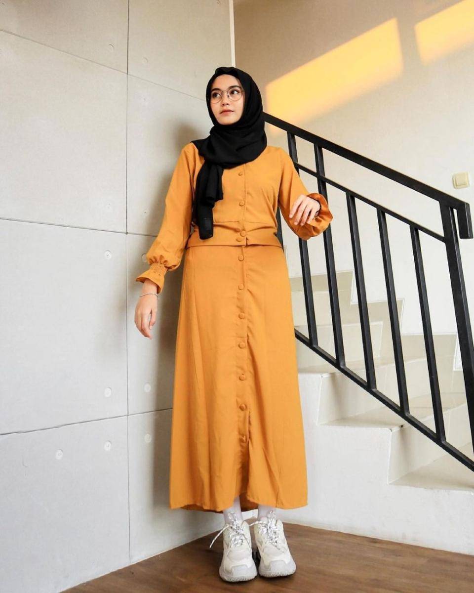 Refina Habilia (Instagram.com/refinahabilia)