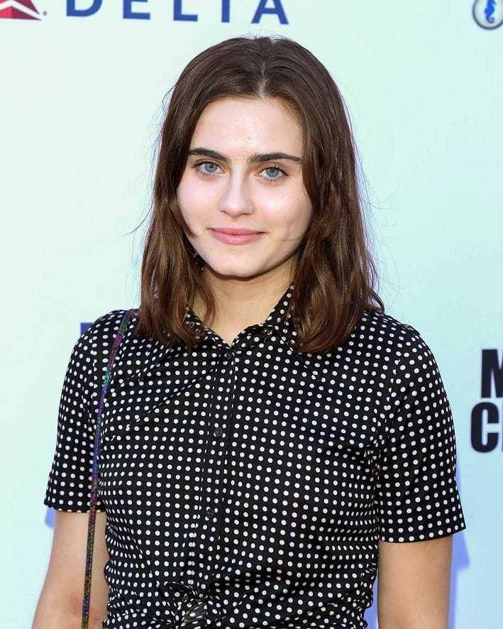 Ally Ioannides (instagram.com/_ally_ioannides_)