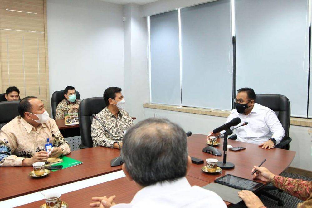 Audiensi Direksi dan Dewan Pengawas BPJAMSOSTEK, ke Kementerian Agama, Selasa (25/05/2021). (Dok. BPJAMSOSTEK)