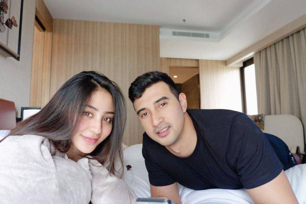 9 Artis Ini jadi Suami Istri di Dunia Nyata dan Sinetron