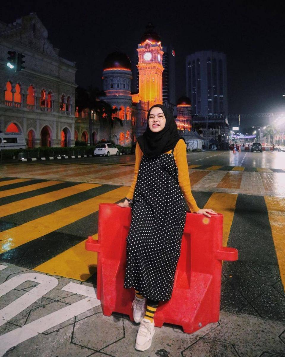 Refina Habilia (Instagram.com/refinahabilia)