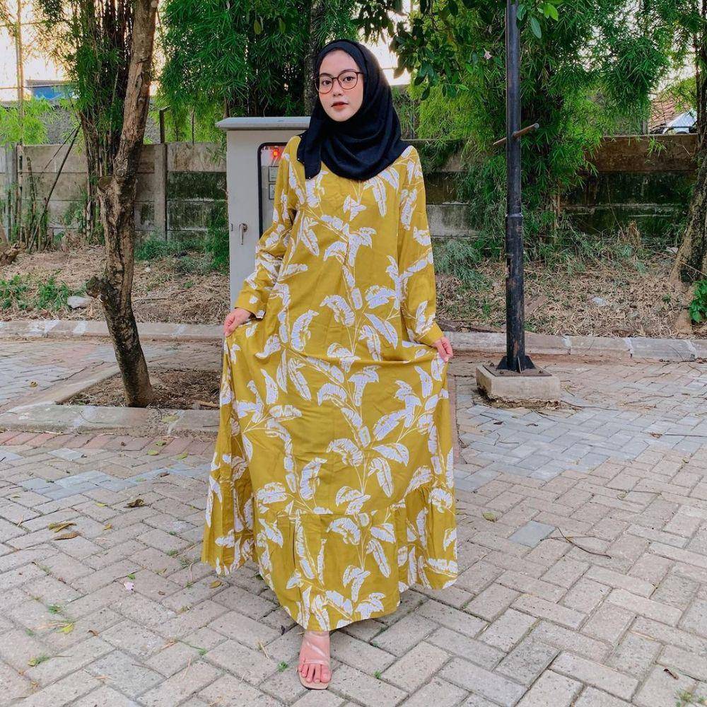 Refina Habilia (Instagram.com/refinahabilia)