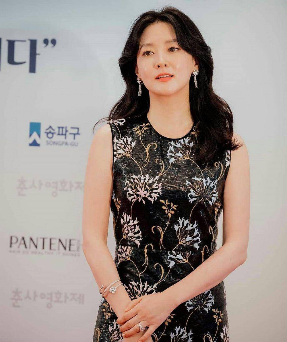 Lee Young Ae (instagram.com/leeyoungae_official)