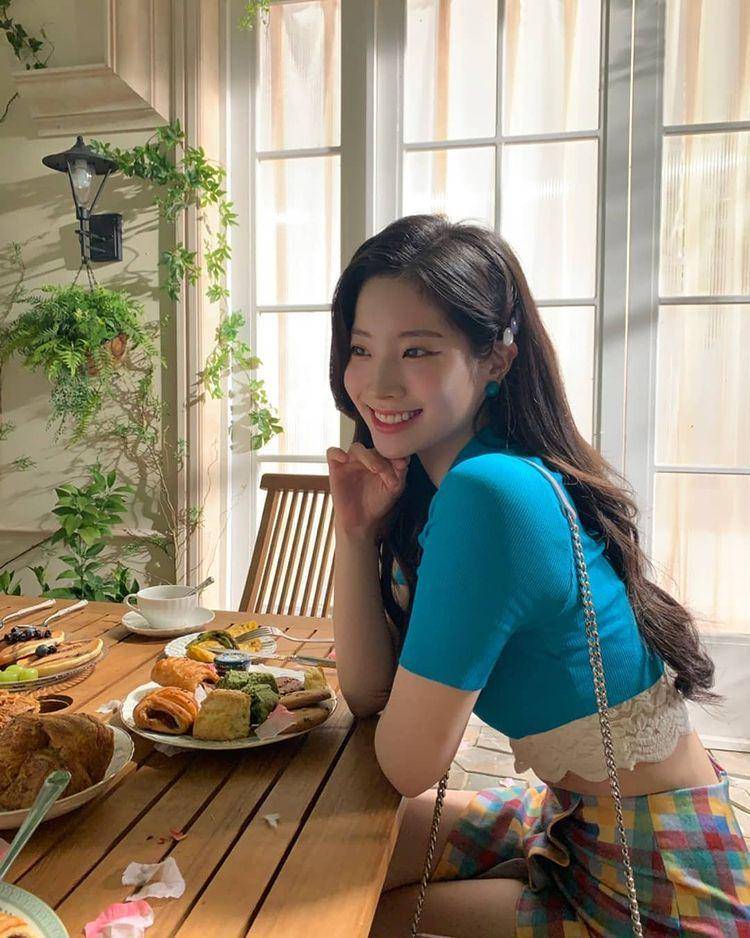 Dahyun TWICE (www.instagram.com/twicetagram)