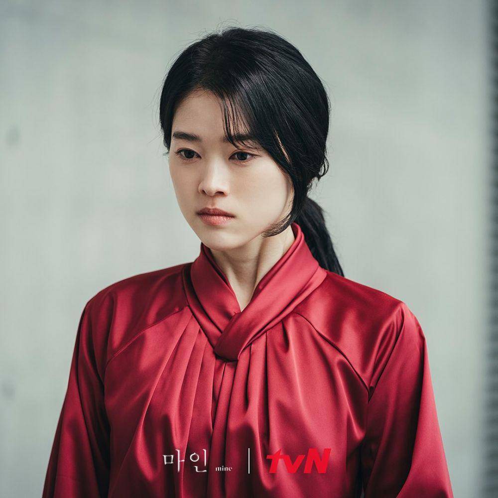 Jung Yi Seo di drama Korea Mine (instagram.com/tvndrama.official)