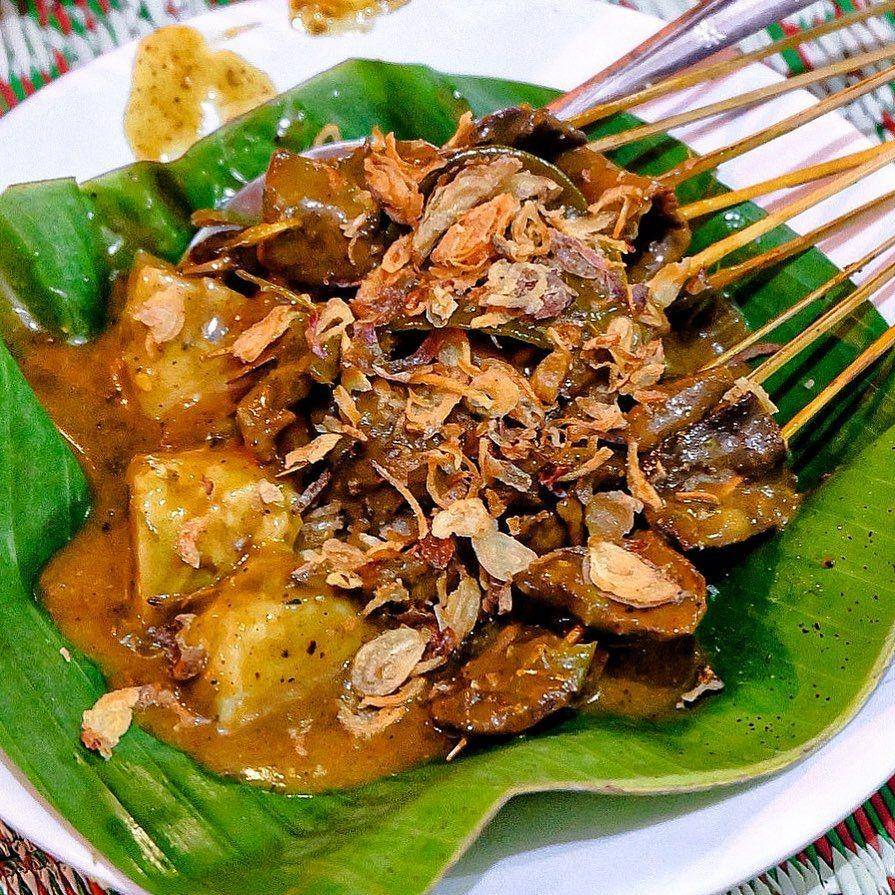 Sate padang (instagram.com/eatandjournal)
