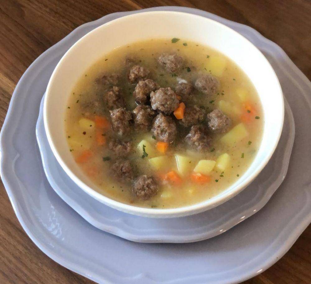 köfte (Instagram.com/ayselinevyemekleri)