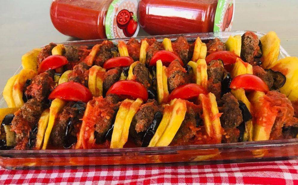 İzmir köfte (Instagram.com/safsemlezzetler)