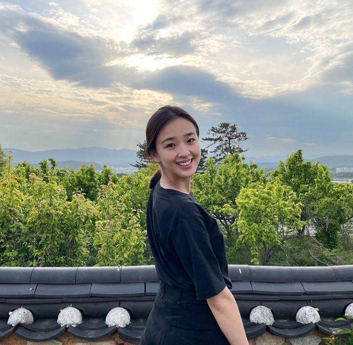 Son Yeon Jae (instagram.com/yeonjae.son)