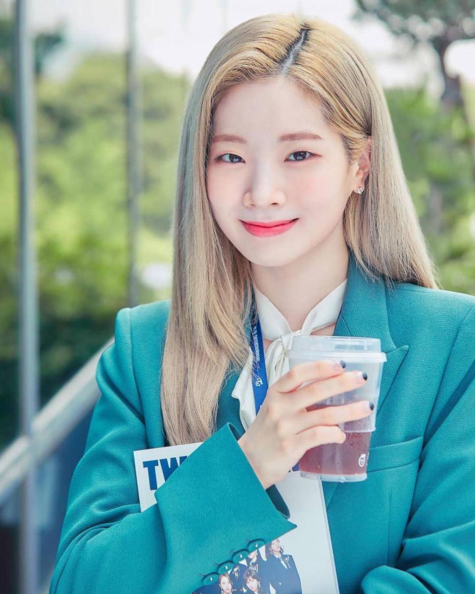 Dahyun TWICE (instagram.com/dahyun__twice)