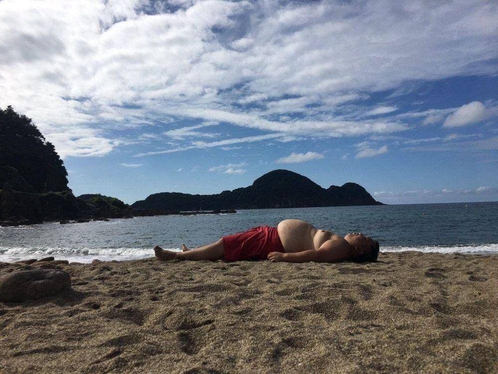 kejadian lucu saat liburan di pantai (escape.com.au)