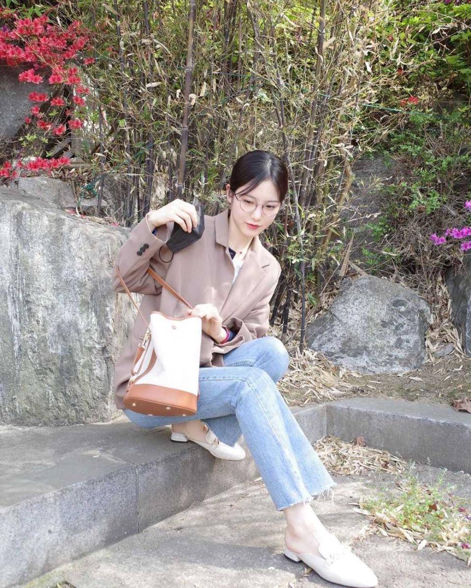 Shin Ye Eun (instagram.com/__shinyeeun)