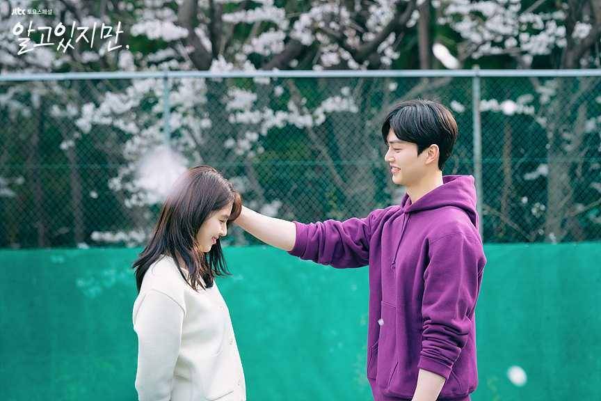 Han So Hee dan Song Kang di cupllikan drama Nevertheless. (mtv.jtbc.joins.com)