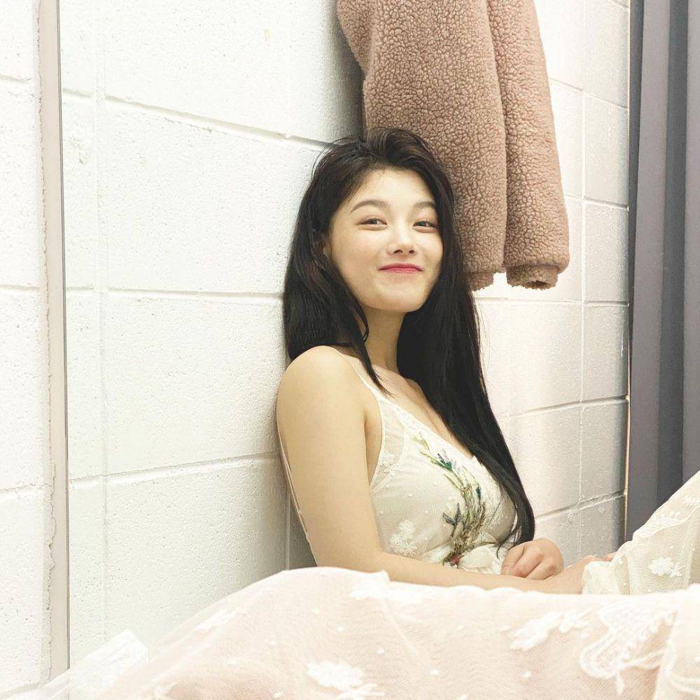 Kim Yoo Jung (instagram.com/you_r_love)