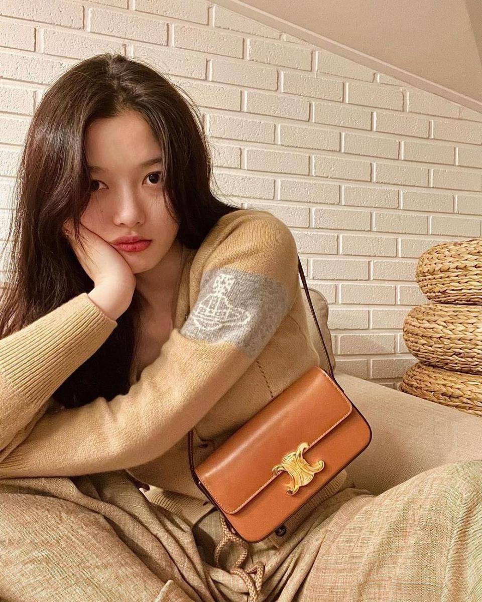 Kim Yoo Jung (instagram.com/you_r_love)