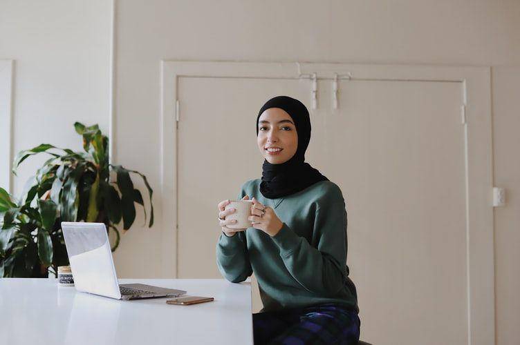 Ilustrasi seorang perempuan (unsplash.com/goodfacesagency)