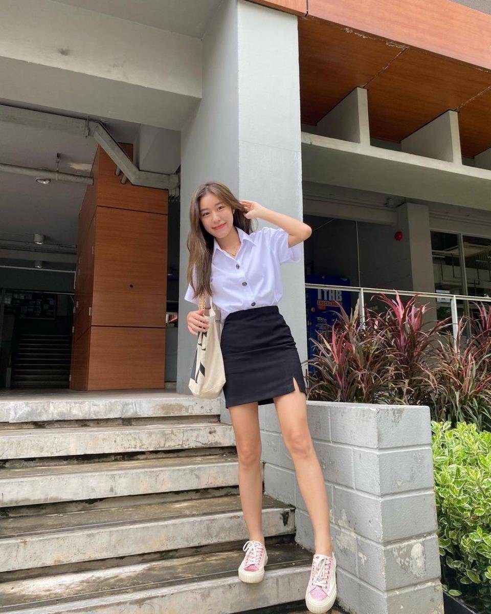 Ciize Apichaya (instagram.com/ciizezphr)