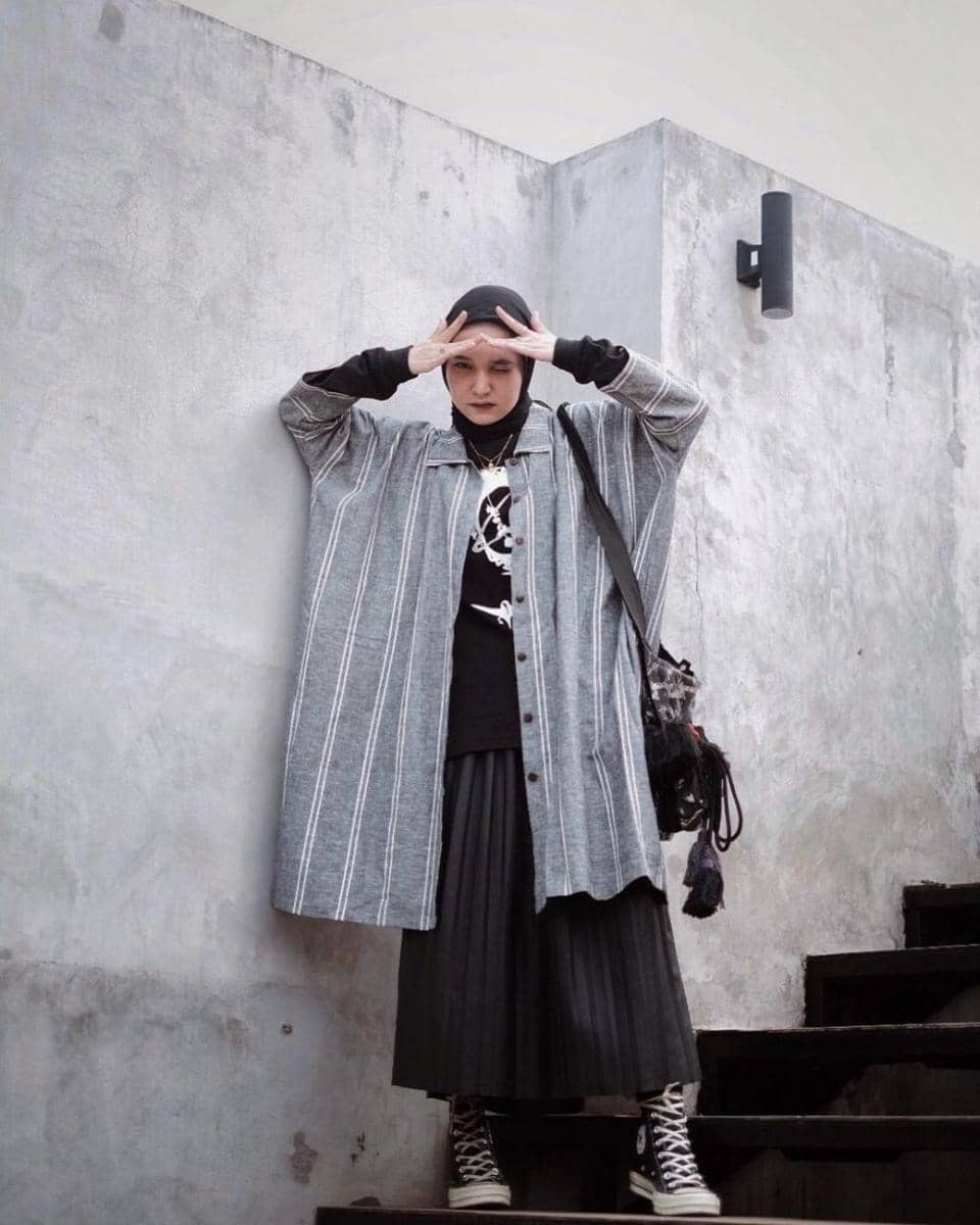 OOTD dengan outer ala Soraya Ulfa (Instagram.com/sorayaulfa15)
