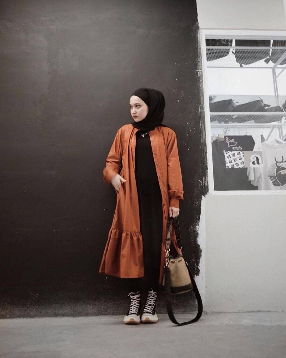 OOTD dengan outer ala Soraya Ulfa (Instagram.com/sorayaulfa15)