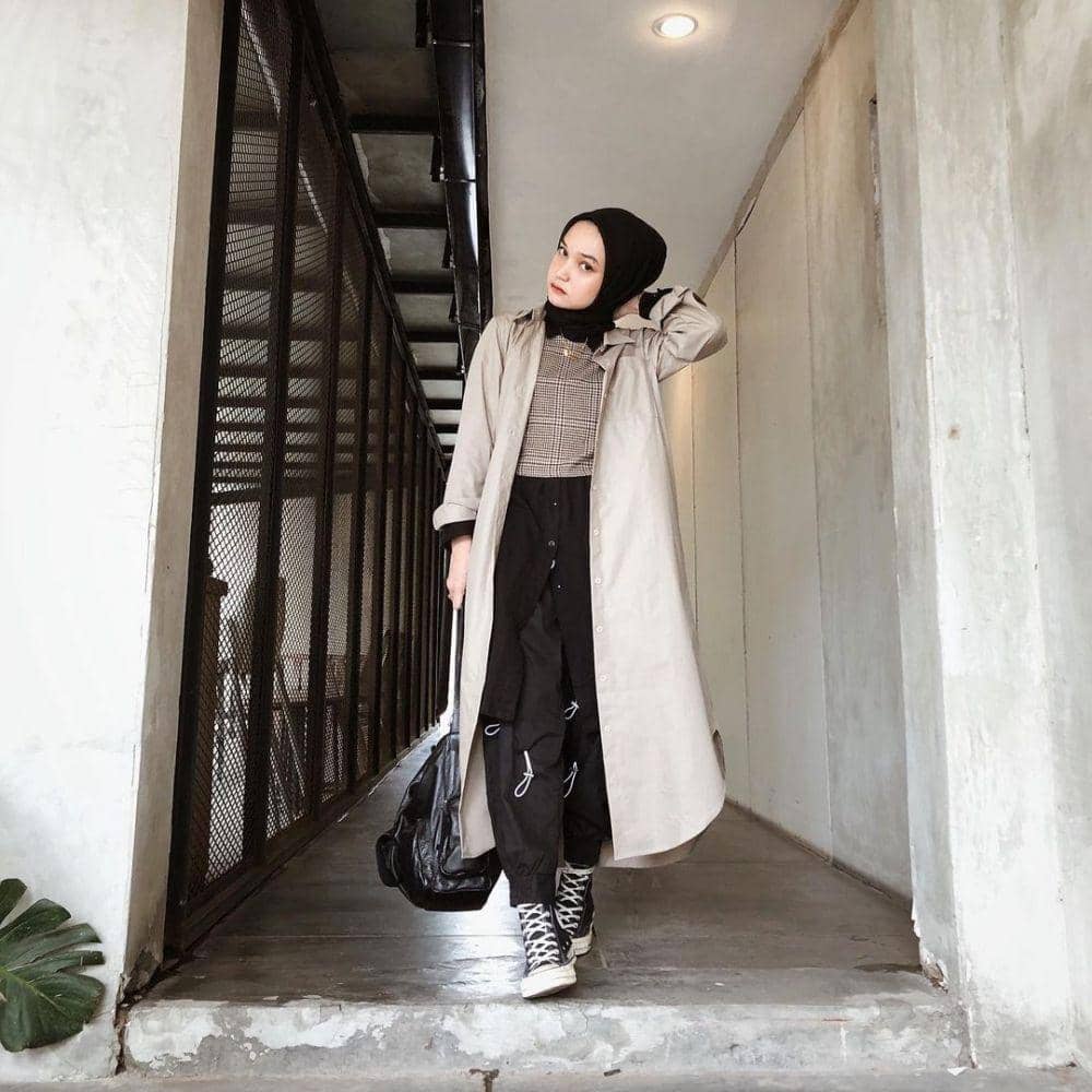 OOTD dengan outer ala Soraya Ulfa (Instagram.com/sorayaulfa15)