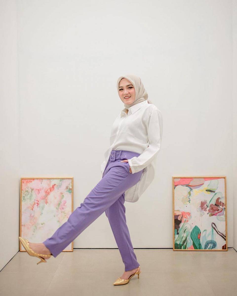 Outfit office look ala Chacha Thaib (Instagram.com/chachathaib)