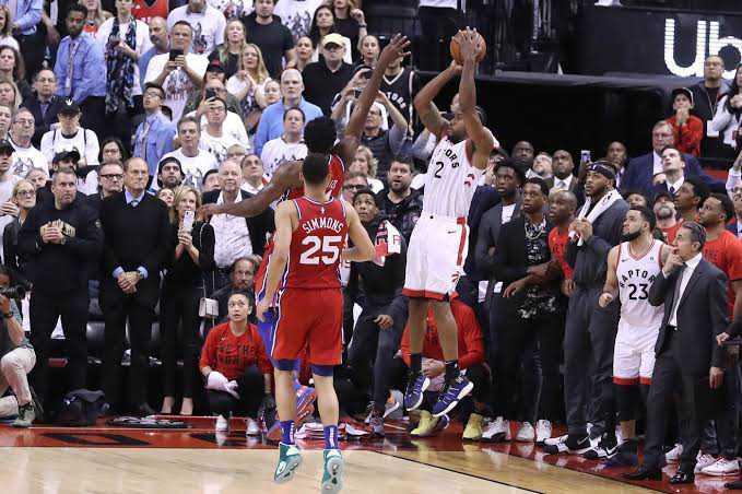 10 Tembakan Paling Ikonik dalam Babak Playoff Sepanjang Sejarah NBA