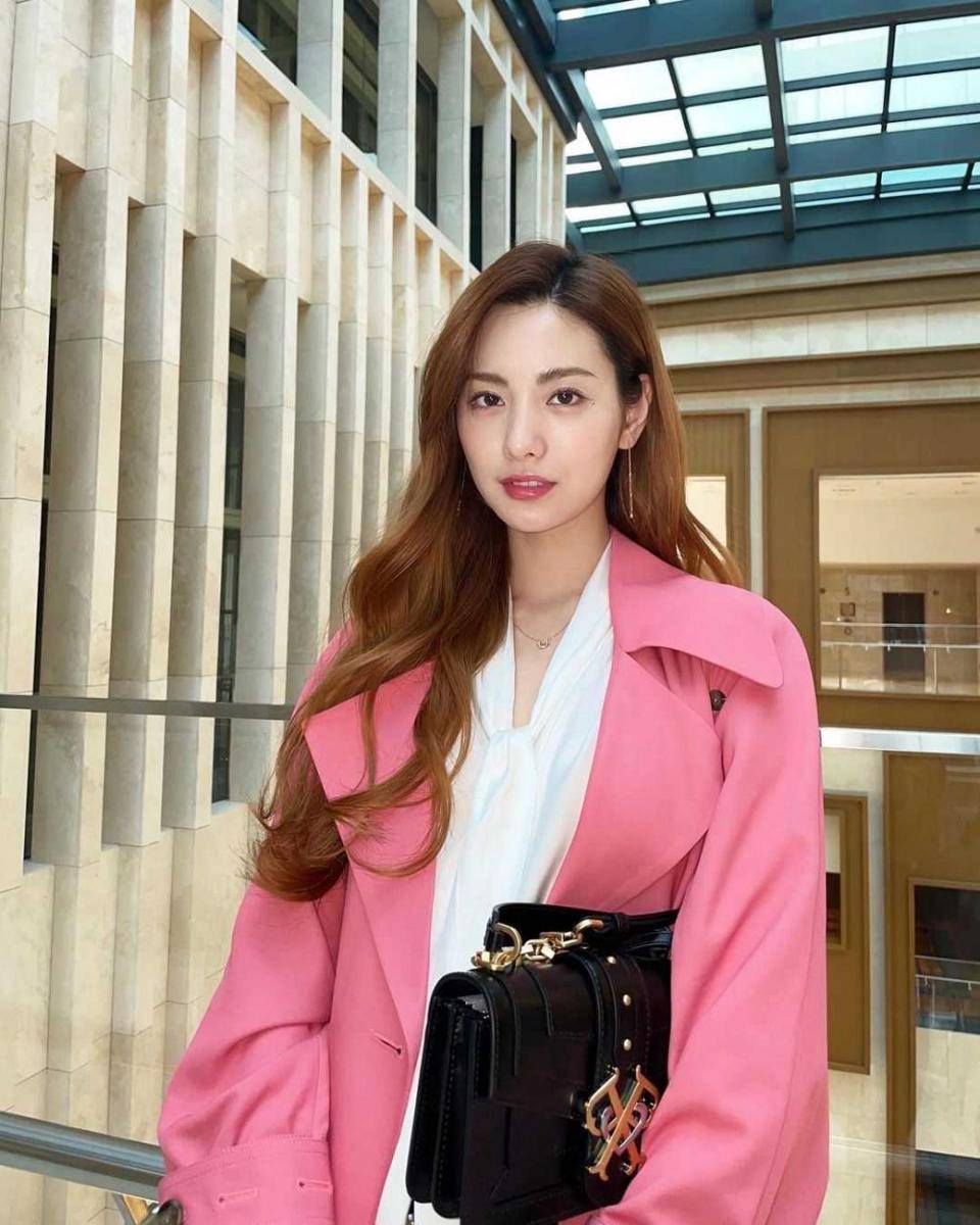 Nana (instagram.com/jin_a_nana)