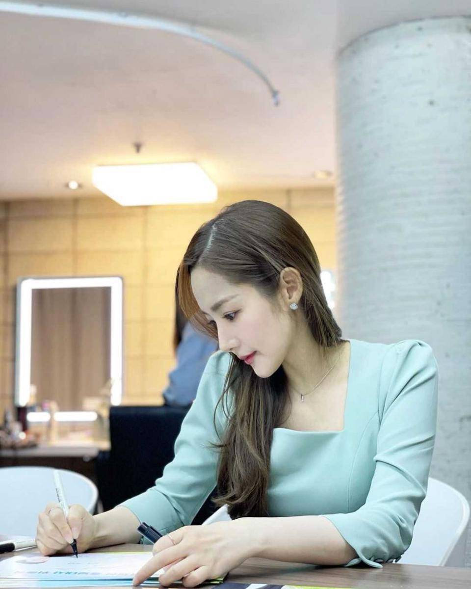 Park Min Young (instagram.com/rachel_mypark)