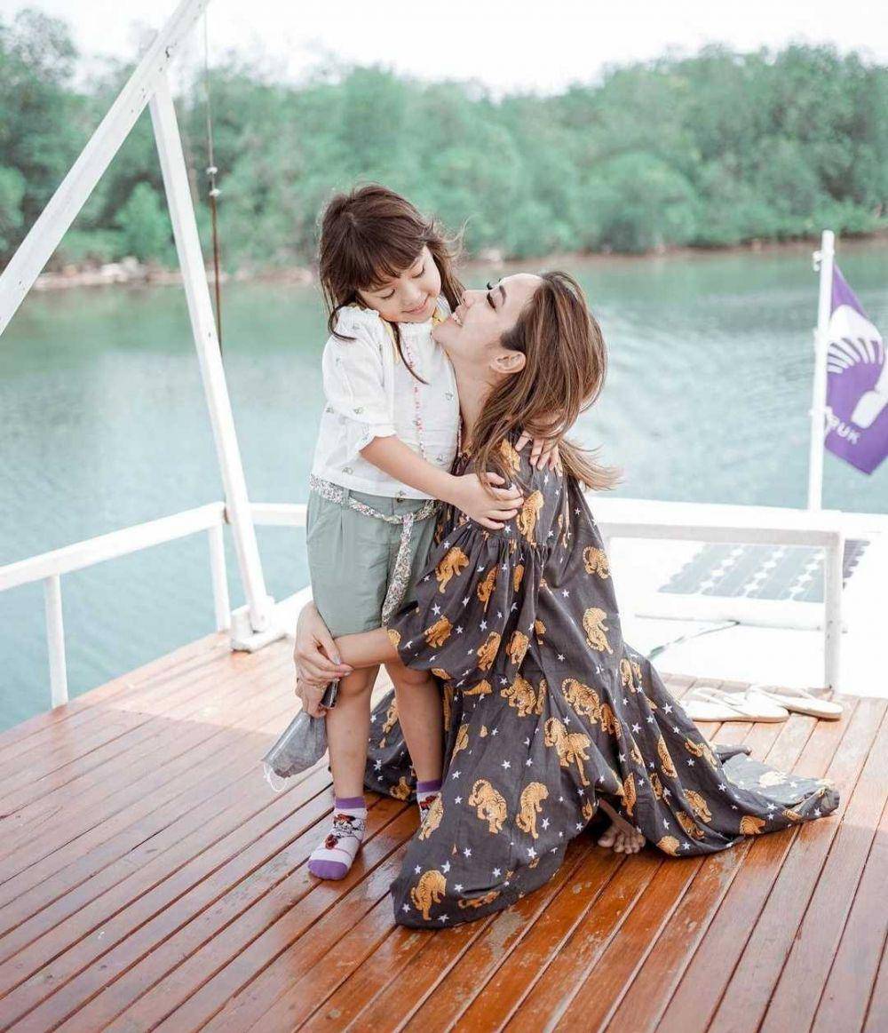 Gisel bersama Gempi (instagram.com/gisel_la)