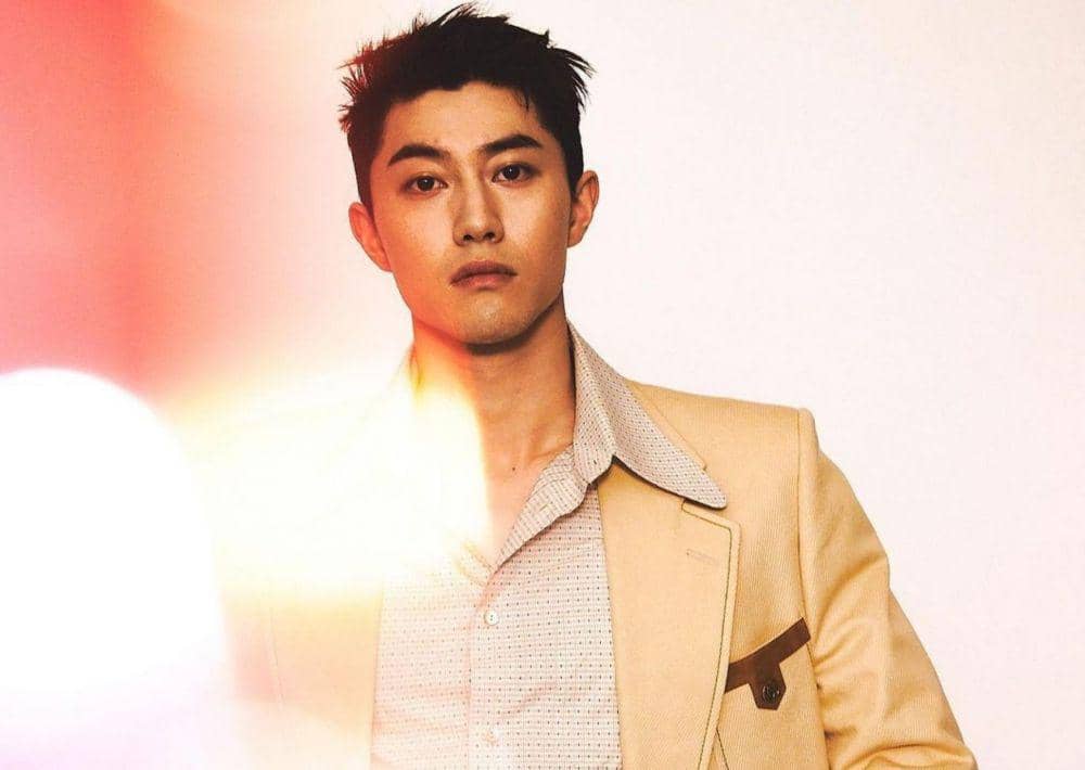 Tampil Beda, 9 Pesona Kwak Dong Yeon di Pemotretan Esquire Korea