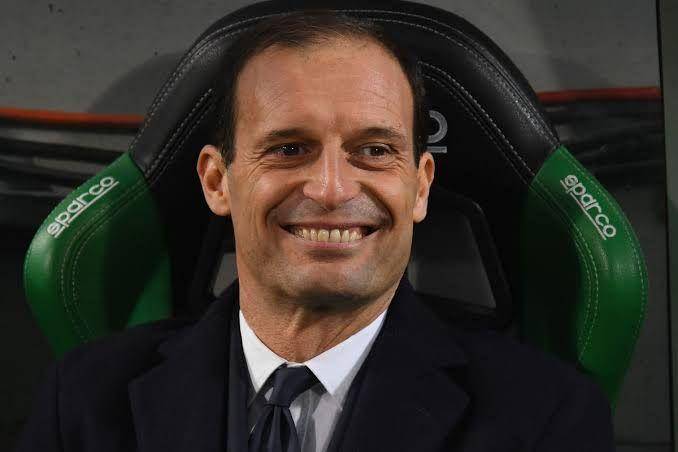 Massimiliano Allegri (blackwhitereadallover.com)
