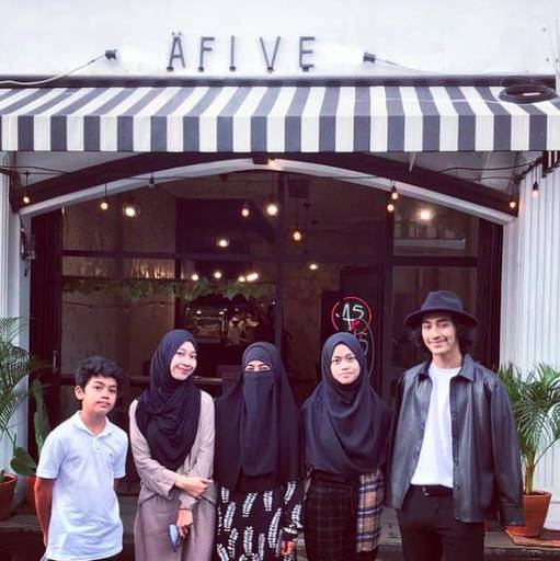 Momen Ummi Pipik dan keempat anaknya (instagram.com/_ummi_pipik_)