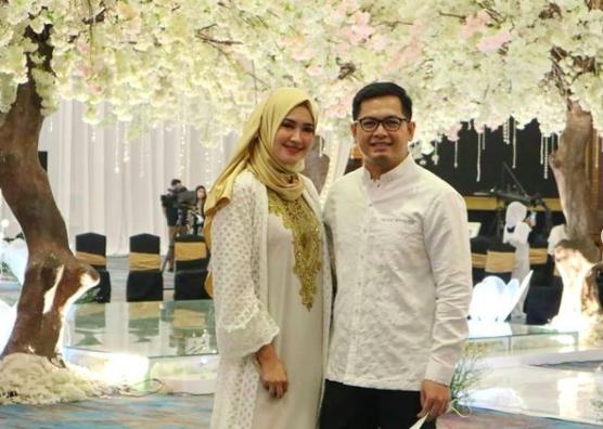 10 Penampilan Tamu Undangan di Akad Ifan dan Citra, Kompak Baju Putih!