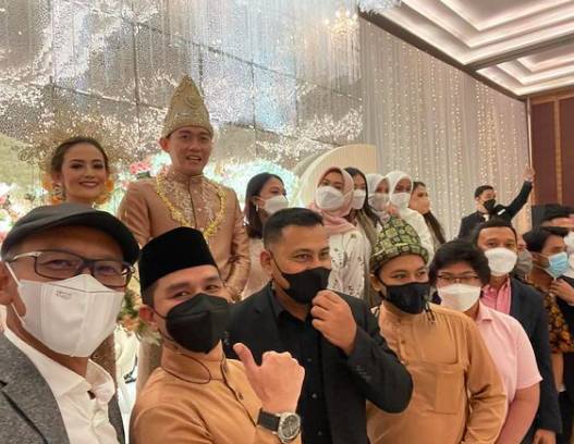 Artis yang hadir di resepsi Ifan - Citra (instagram.com/dedi_suherman)