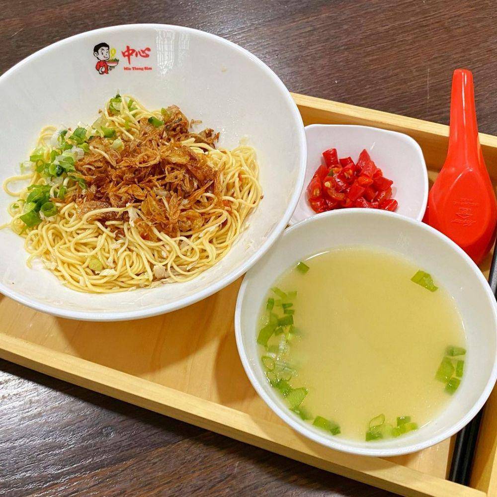 Mie Tiongsim (instagram.com/mietiongsim)