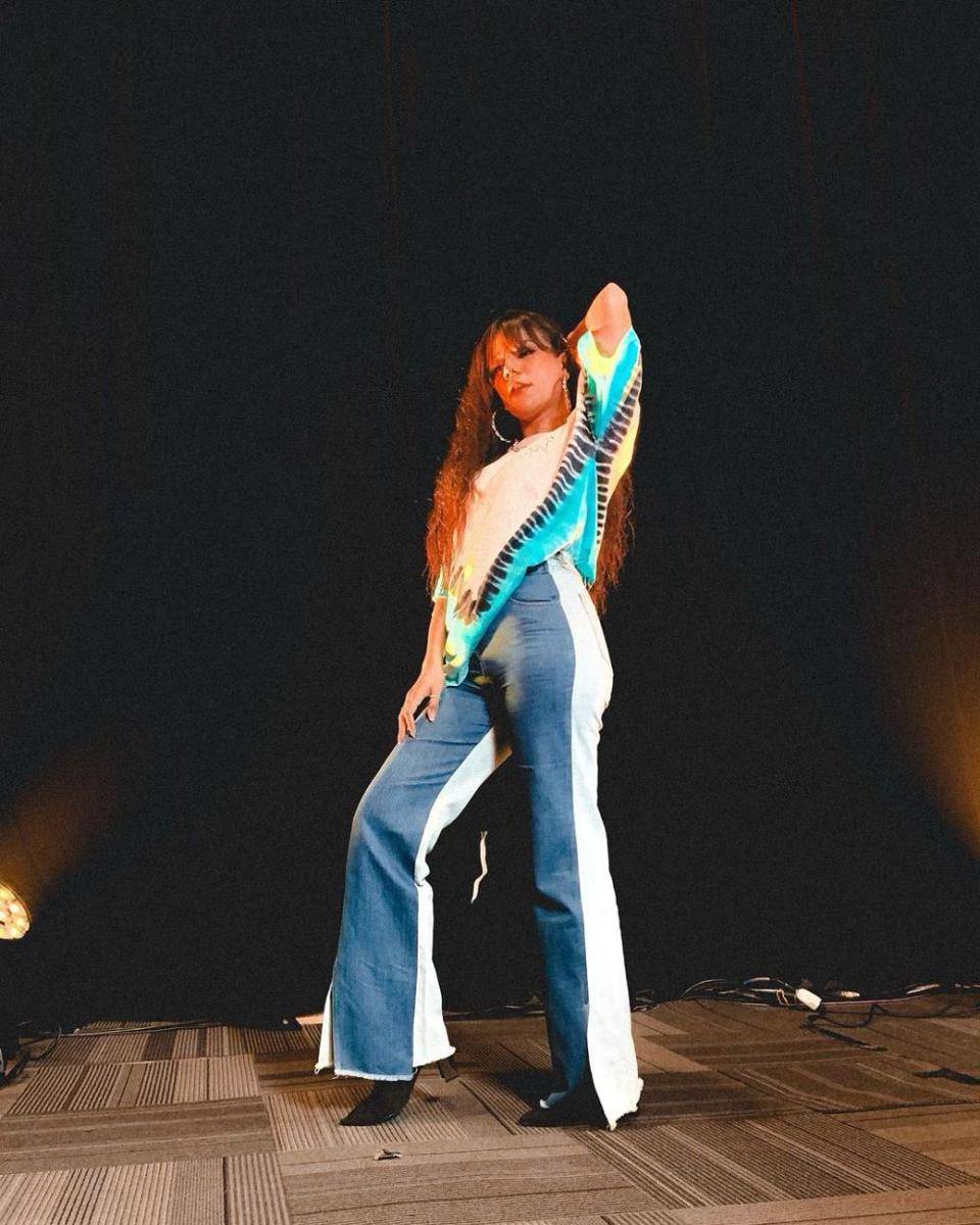 potret Nowela Idol (Instagram.com/Mikhelia)