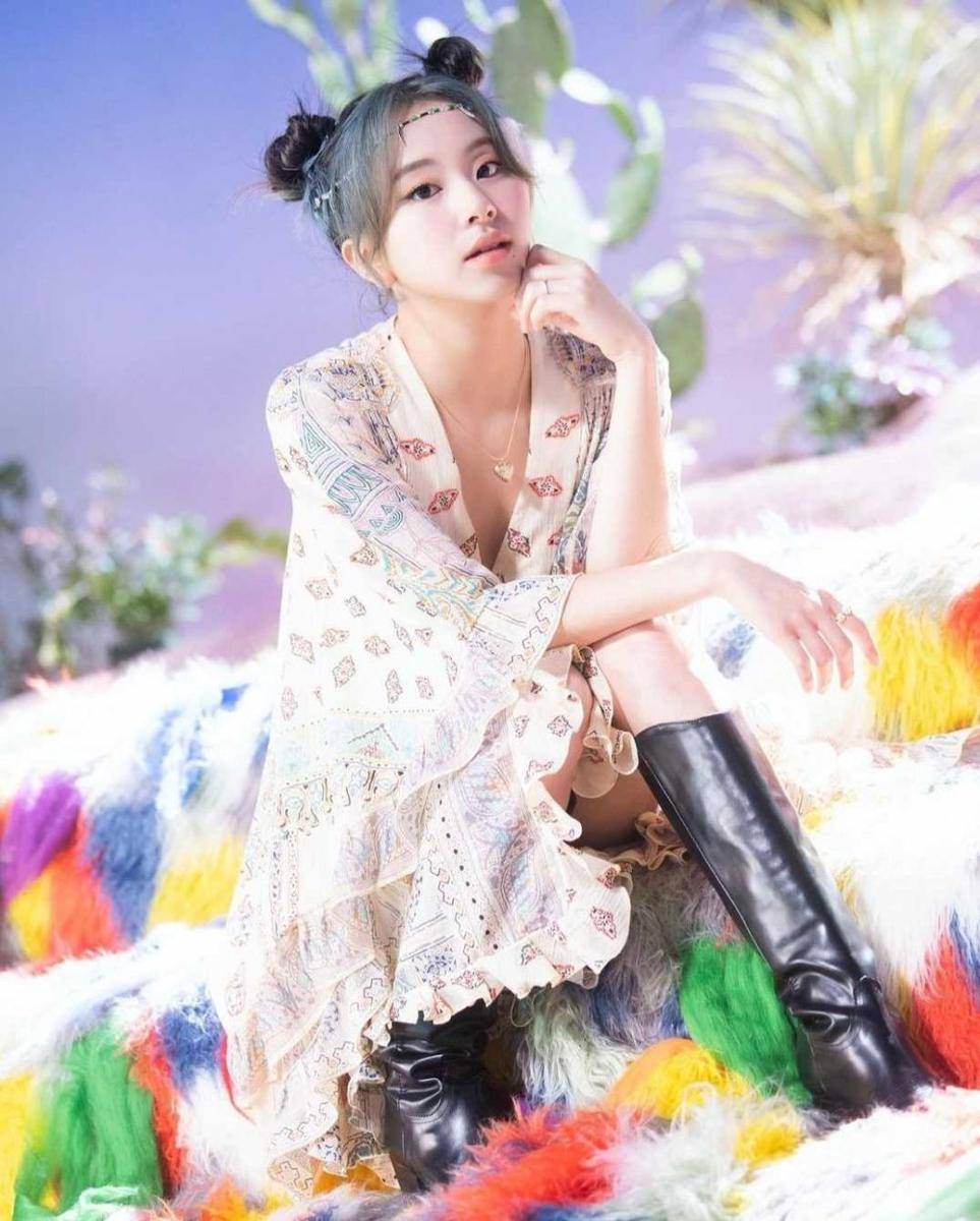Chaeyoung TWICE (instagram.com/chaeyoungtwice)