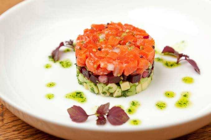 Tartare salmon alpukat (greatbritishchefs.com/Alfred Prasad)
