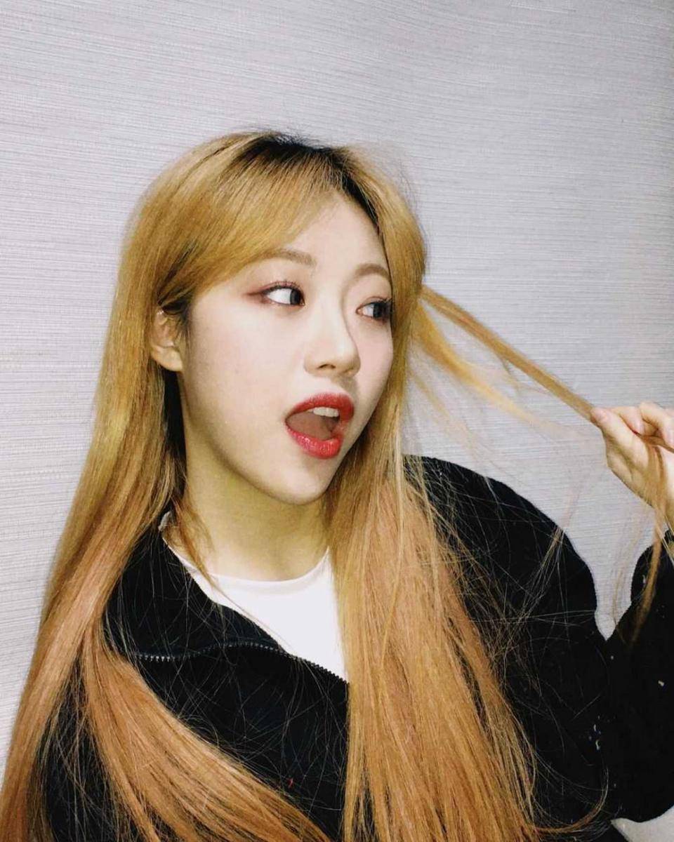 Jeewon CIGNATURE (instagram.com/cignature_j9)