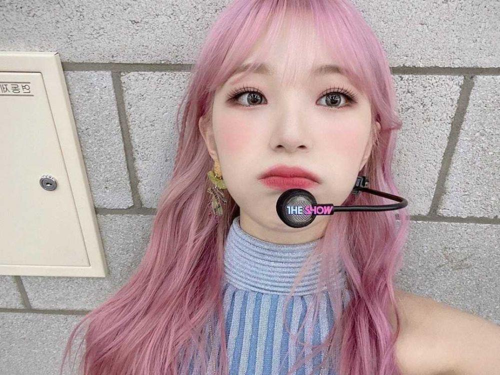 Bikin Terpana, 10 Potret Terbaru Jiheon Fromis_9 dengan Rambut Pink
